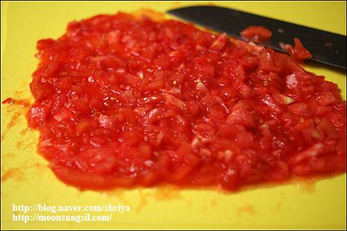 건강의 파수꾼 토마토드레싱샐러드와 토마토스프