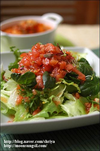 건강의 파수꾼 토마토드레싱샐러드와 토마토스프