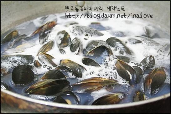 매콤한 홍합볶음