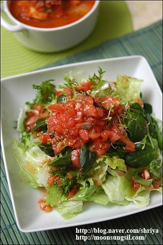 건강의 파수꾼 토마토드레싱샐러드와 토마토스프