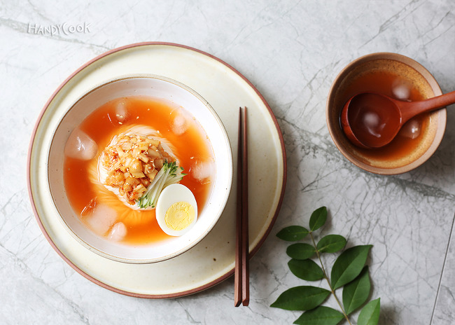돌돌말이국수 이미지