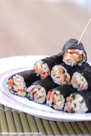 김밥한입 이미지